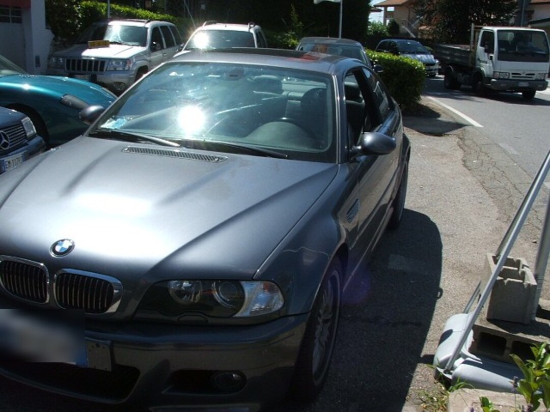 BMW M3 E46 coupé grise de trois quarts avant